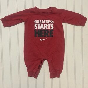 Nike Baby Bodysuit Outfit‎ 3 Months Red Greatness Long Sleeve Infant Romper Set